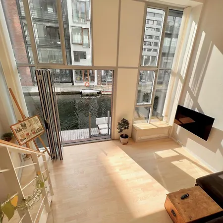 Apartment Exclusive Canalhouse First Row To The Water Kopenhagen