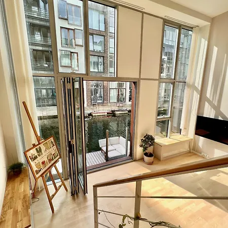 Exclusive Canalhouse First Row To The Water Apartment Copenhagen